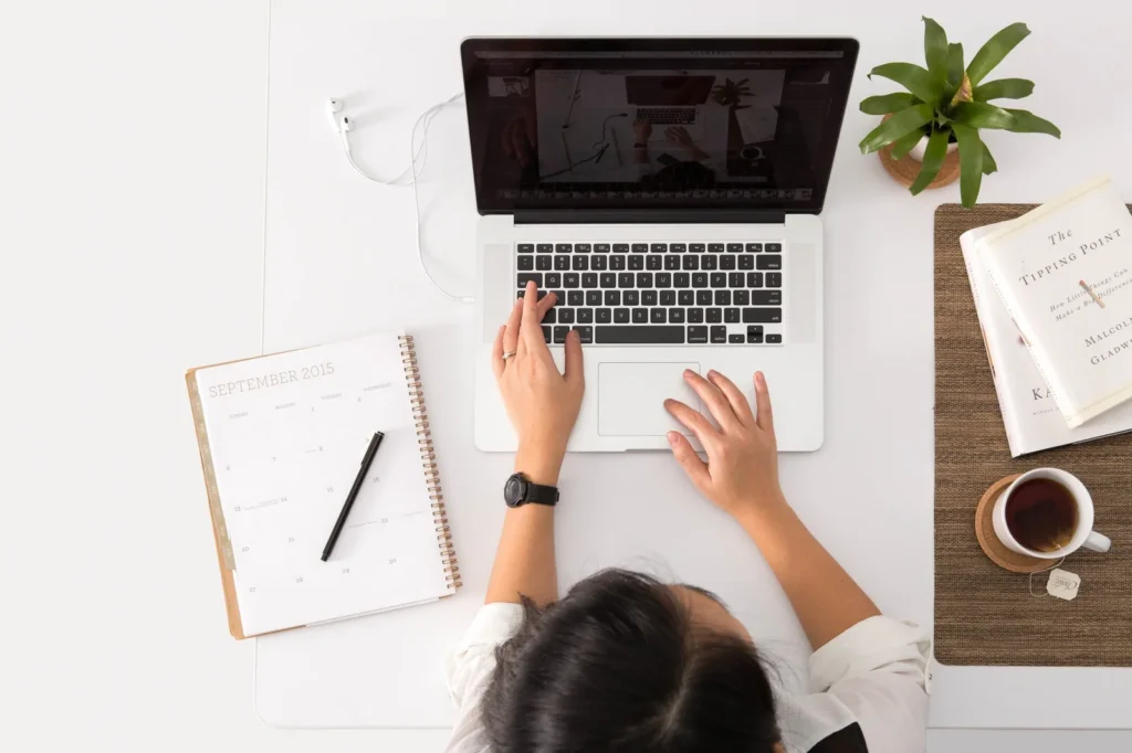 Blending Micro and Macro Learning to Get the Best Results of Training at Workplace